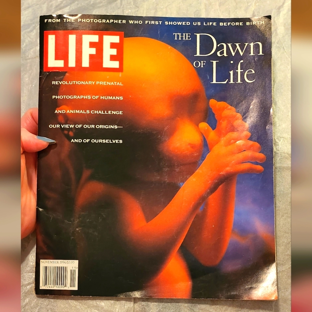 VINTAGE Life Magazine November 1996 "The dawn of life"